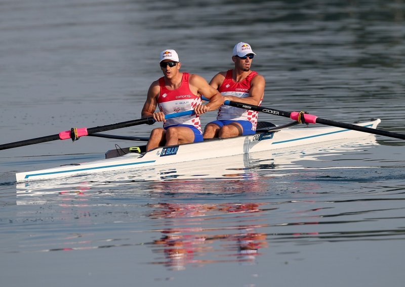 Braća Sinković šampionski započeli pohod na novu svjetsku titulu