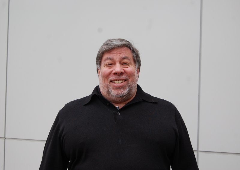 Woz: 'Galaxy Gear sam bacio nakon pola dana korištenja'