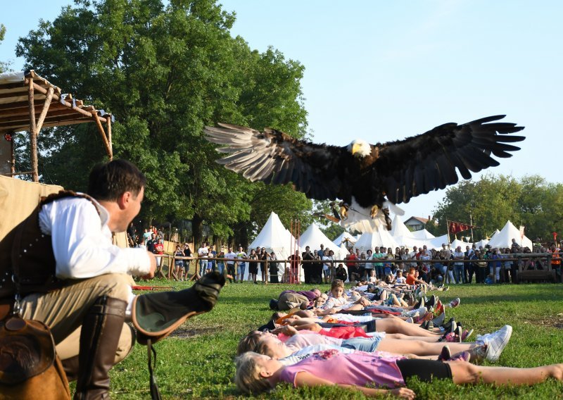 Renesansni festival spektakularno zatvorio letački šou