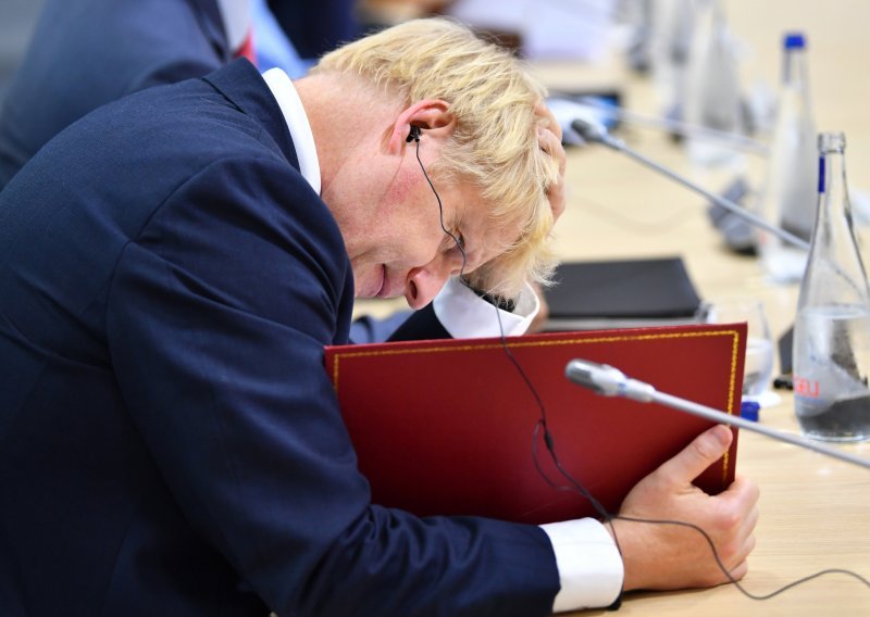 Johnson spreman pregovarati o Brexitu do zadnjeg trenutka