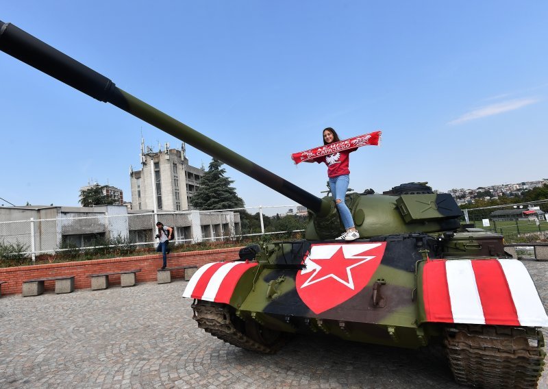 Tenk ispred stadiona Crvene zvezde izazvao je burne reakcije; evo što o tome misli UEFA