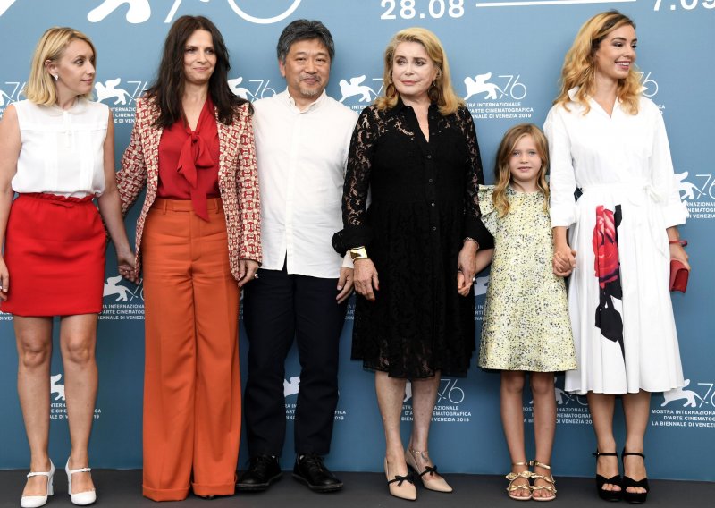 Catherine Deneuve i Juliette Binoche u filmu Hirokazua Kore-ede, otvorile su Venecijanski filmski festival