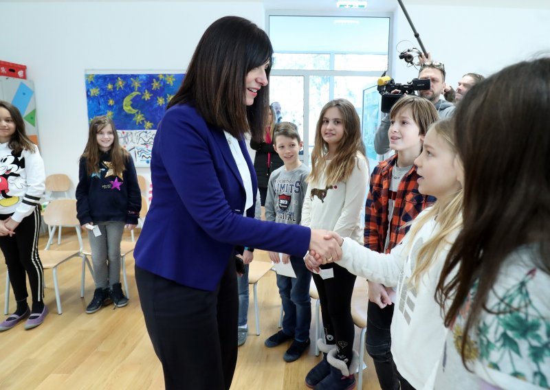 Čitatelji tportala podijeljeni oko ispričnica: jedni tvrde da su roditelji neodgovorniji od djece, drugi žale liječnike