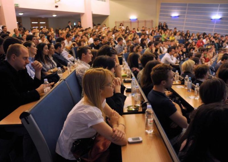 Studenti prepisuju i u tome ne vide ništa sporno