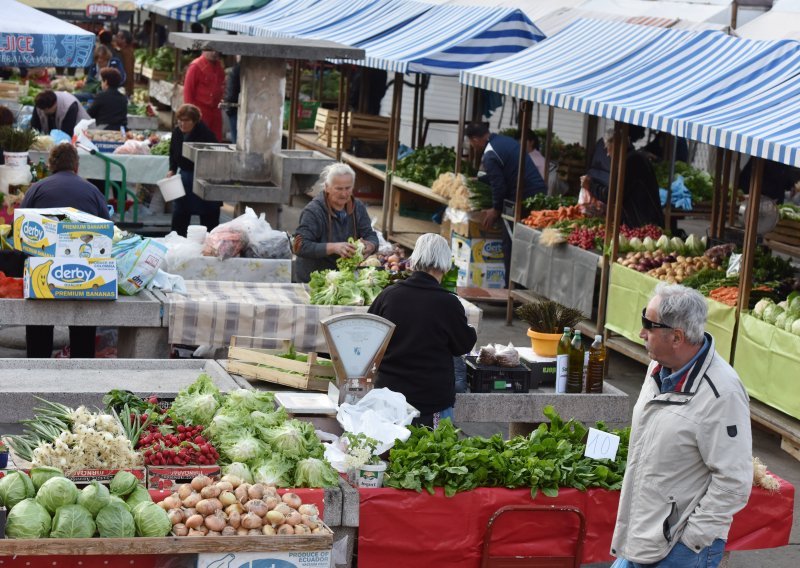U srpnju potrošnja u Hrvatskoj rasla 3,6 posto, upola manje nego lani