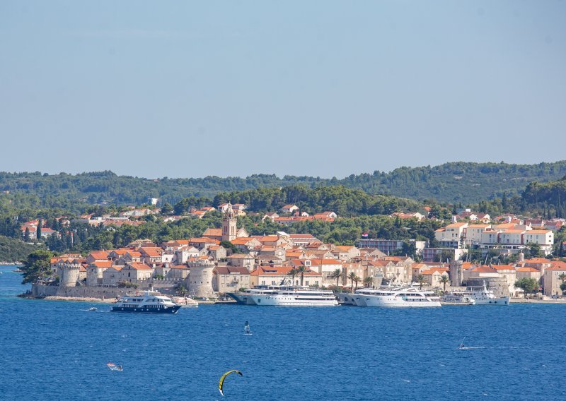 Korčulanski barokni festival otvara nastup Hrvatskog baroknog ansambla i Moreške