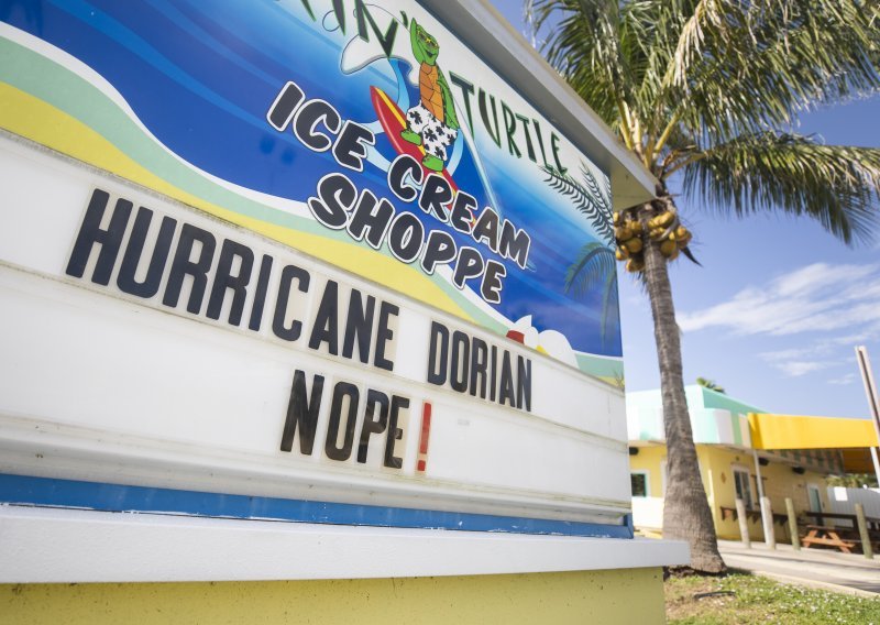 Uragan Dorian spustio se na kategoriju 4, pogledajte kako je pustošio Bahame
