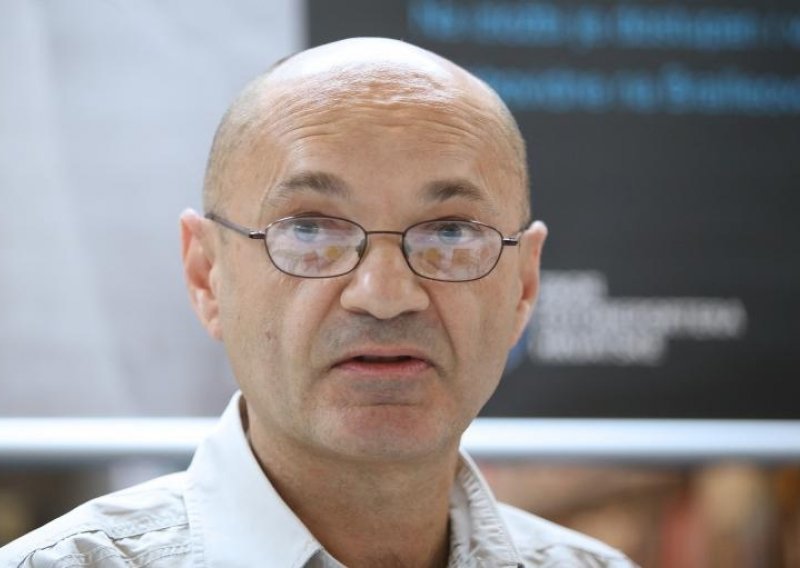 Goran Aleksić traži da se javno objave zahtjevi banaka