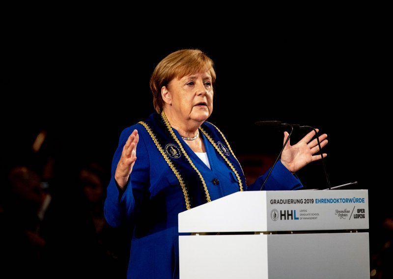 [VIDEO] Merkel nagovijestila čime bi se mogla baviti nakon odlaska s kancelarskog položaja