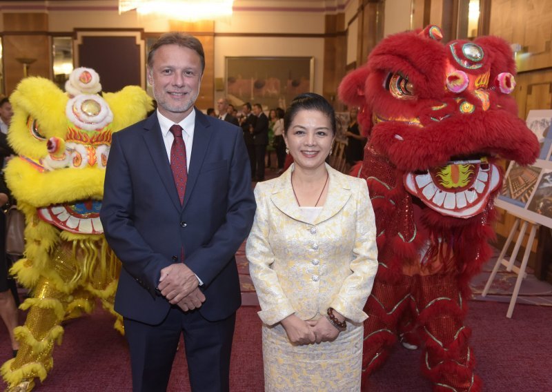 Tko je nova kineska veleposlanica? U Hrvatsku stigla iz Aucklanda, dugo radila u SAD-u...