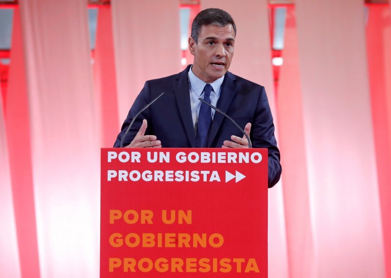 Formiranje španjolske vlade: Sanchez protiv koalicije s Podemosom, nudi alternativu