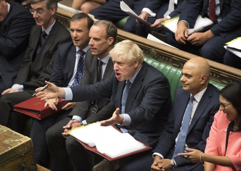 [FOTO/VIDEO] Johnsonov totalni krah u parlamentu: Donji dom podržao odgodu Brexita, zastupnici odbili raspisivanje izbora