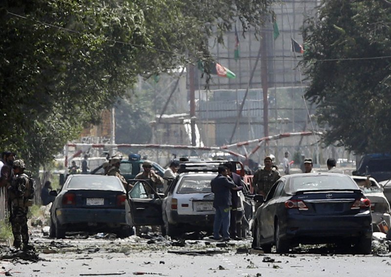 Automobil bomba eksplodirao u Kabulu nedaleko od sjedišta misije NATO-a