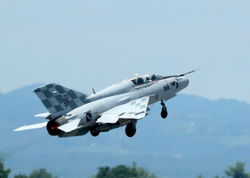 Hrvatski MiG presreo ukrajinski zrakoplov iznad Hrvatske