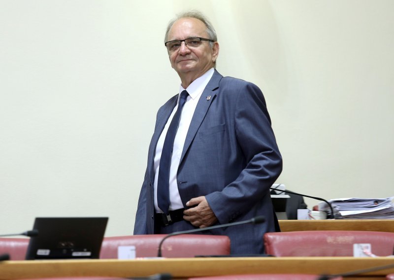 Napadima na Pupovca pridružio se i Glavaš: 'SDSS ne treba zabraniti, ali vrijeme je da on ode iz politike'
