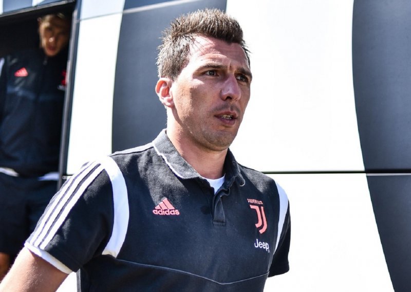 Mario Mandžukić viđen u novom klubu, a poznato je i koliko je milijuna eura u igri; njegova odluka baš nikome nije jasna