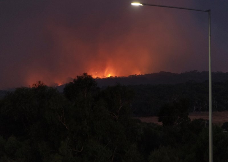 Požari bjesne na istočnoj obali Australije