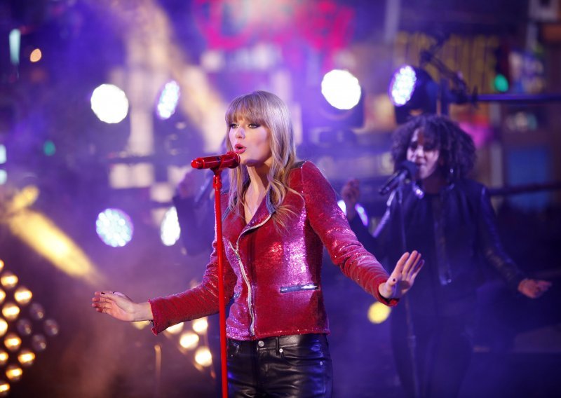 Taylor u bajkerskom izdanju oduševila u New Yorku
