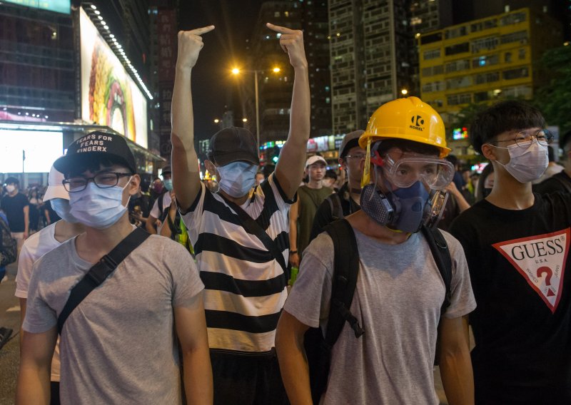 Prosvjednici u Hong Kongu pozivaju Trumpa da oslobodi grad