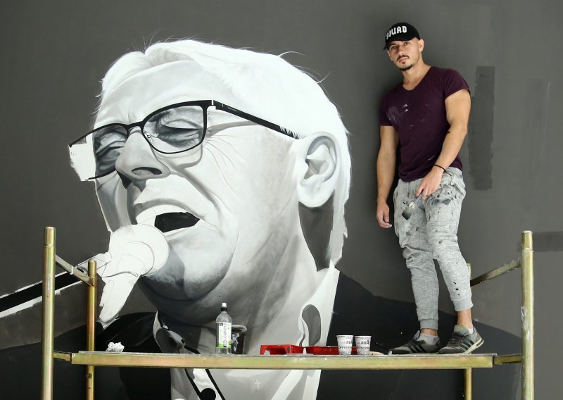 Mladi splitski umjetnik stvara mural s likom nikad prežaljenog Olivera Dragojevića