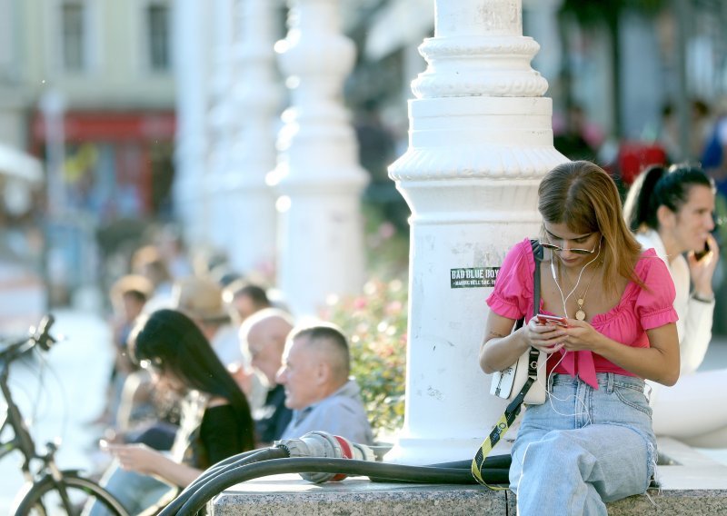 Zaželjeli ste se jakog sunca? Vrijeme za vikend moglo bi vas razveseliti, no prvo...