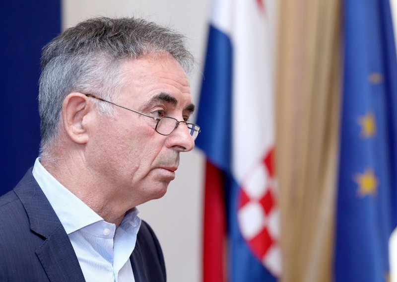 Inicijativa branitelja grada Petrinje kazneno prijavila Pupovca zbog povreda ugleda Hrvatske