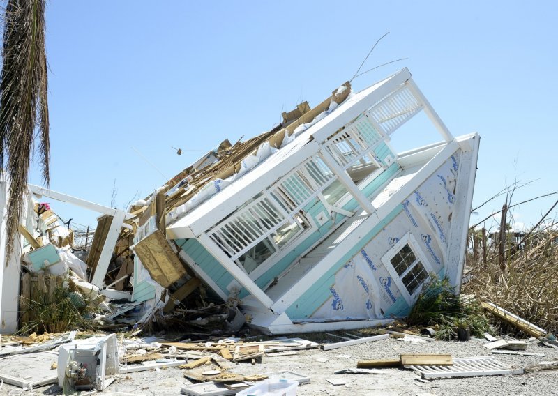 Nakon uragana Doriana na Bahamima 2500 ljudi na popisu nestalih