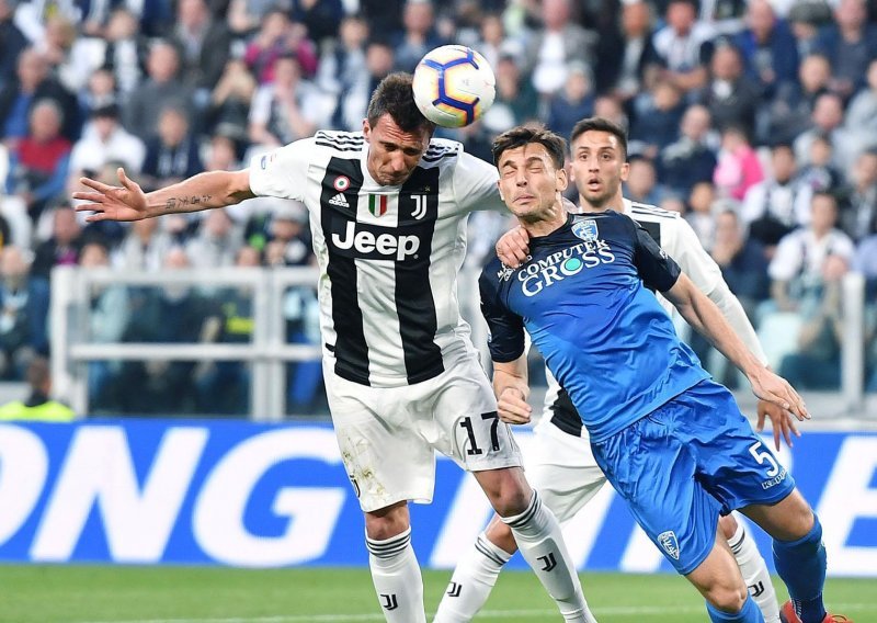 Mario Mandžukić doživio novi težak udarac; svima je jasno da mora što prije pobjeći iz Juventusa