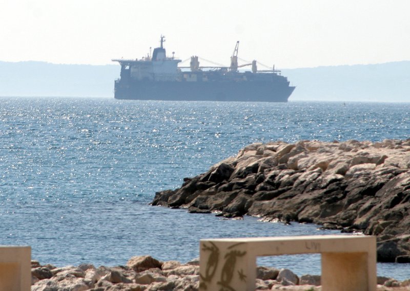 Najveći brod na svijetu samo će plutati