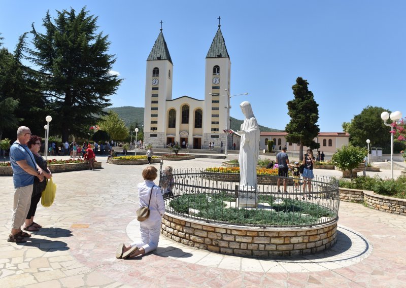 Nadbiskup Fisichella otkrio što će uzeti u obzir pri ocjenjivanju posebnosti Međugorja