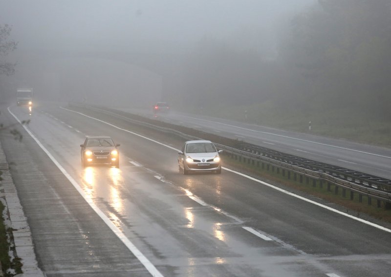 Zbog vjetra, samo za osobna vozila otvorena dionica autoceste A6 Rijeka-Zagreb između čvorova Kikovica i Delnice