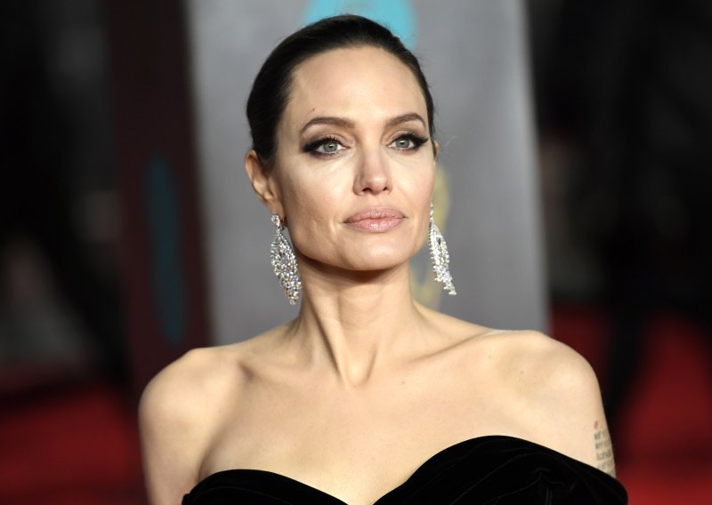 Kakva transformacija: Objavljene još neviđene snimke Angeline Jolie