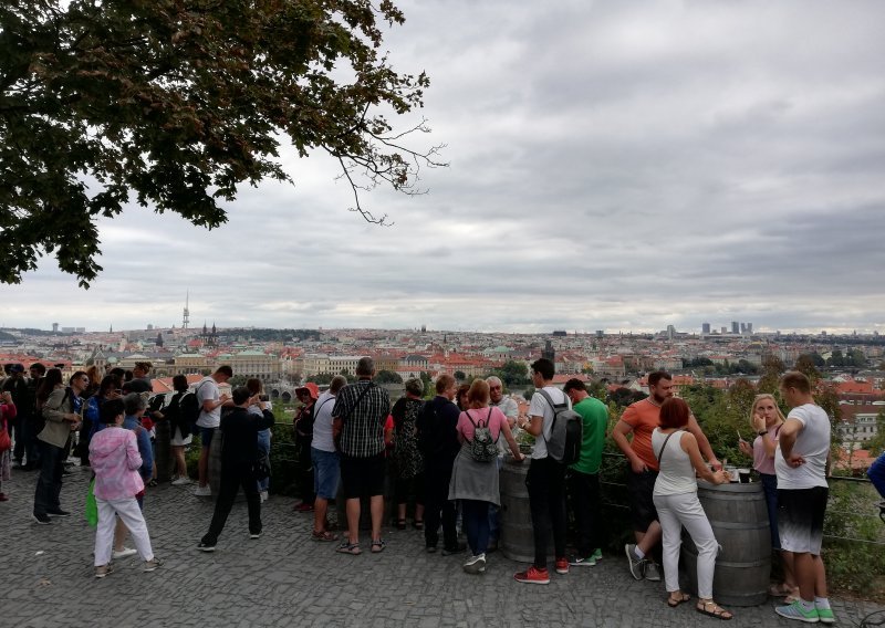 Provjerili smo zbog čega svake godine u Prag hrli osam milijuna turista