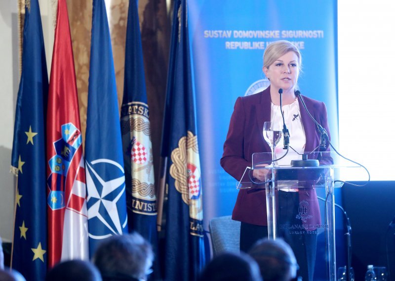 Grabar-Kitarović: Ono što je vlast 2015. napravila s izbjeglicama neće se ponoviti
