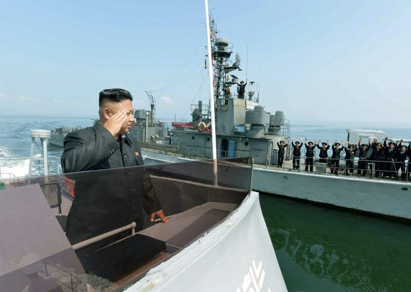 Najprovokativniji potez dosad: Sjeverna Koreja s podmornice lansirala novi balistički projektil