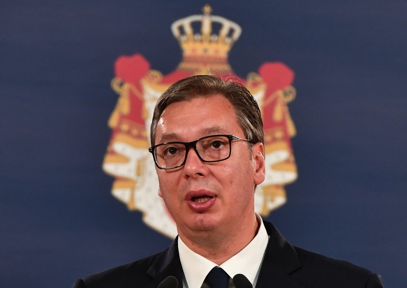 Vučić smiruje Dodika nakon deklaracije SDA, koju je osudio i Hrvatski narodni sabor