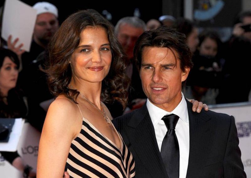 Katie Holmes ukrala Tomu visoke pete