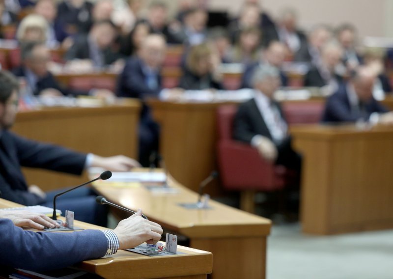Kuščević ipak nije potvrđen u saborski odbor, Sabor ostao bez kvoruma kod glasanja