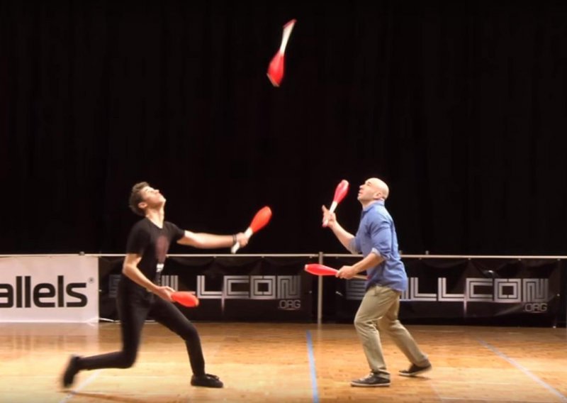 Jeste li ikad čuli za borbeno žongliranje?