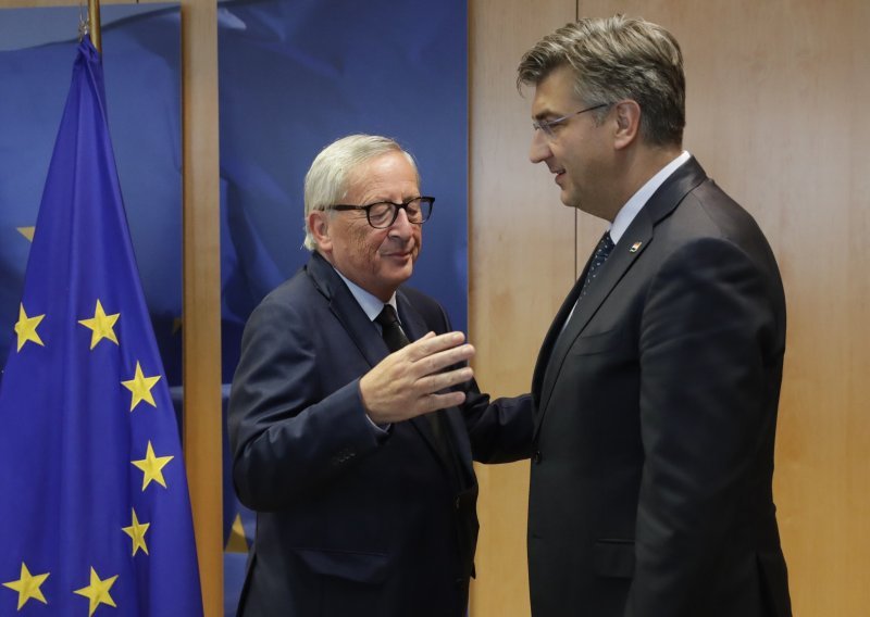 Juncker: Hrvatska treba postati punopravna članica Schengena