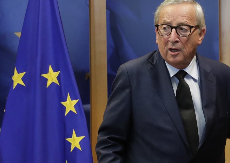 Juncker: Johnsonov plan ima neriješene problematične točke
