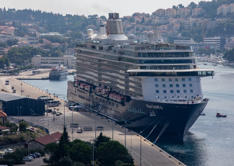 Dubrovnik uvodi turističku pristojbu za kruzere - od 2.000 do 40.000 kuna