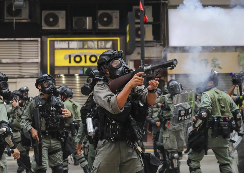 Prosvjedi u Hong Kongu: policija strahuje od utorka