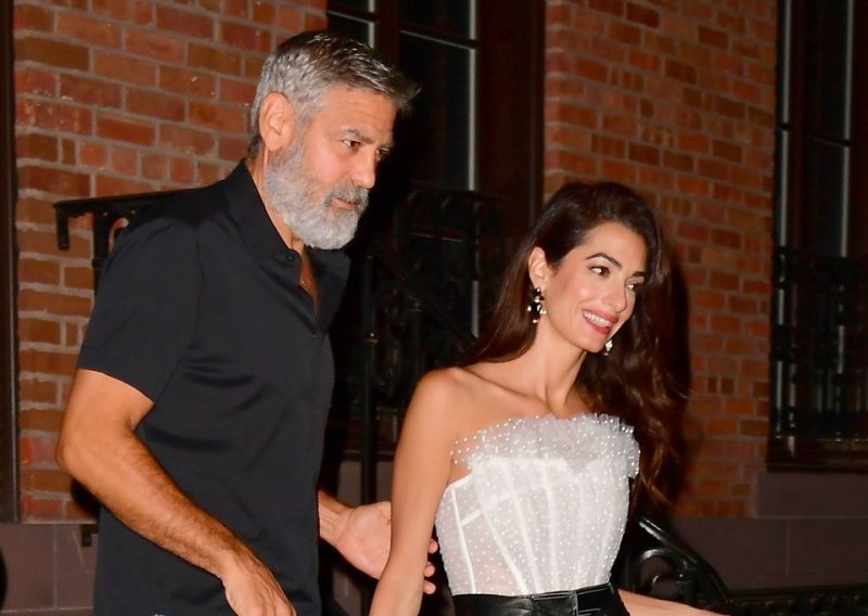Odvažan stajling koji ne pristaje svakome: Amal Clooney potvrdila svoju titulu kraljice stila