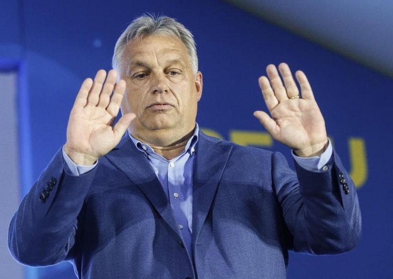 Orban ponovno izabran za predsjednika Fidesza i poručio da Mađarska ostaje u EU