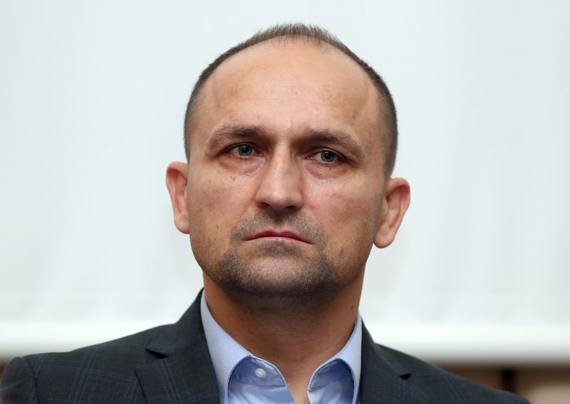Anušić tvrdi da neće biti problema unutar HDZ-a oko potpore Grabar Kitarović