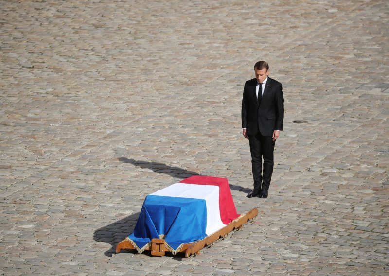 [FOTO] Započeo ispraćaj Jacquesa Chiraca, evo tko se od svjetskih i francuskih političara došao oprostiti od bivšeg predsjednika