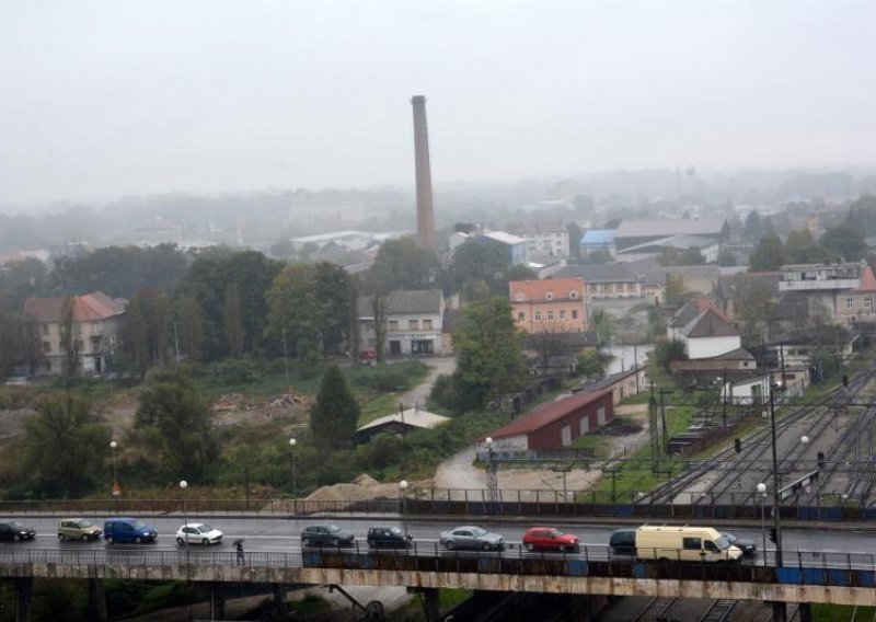 Prvi maj u Sisku - simbolu propasti hrvatske industrije