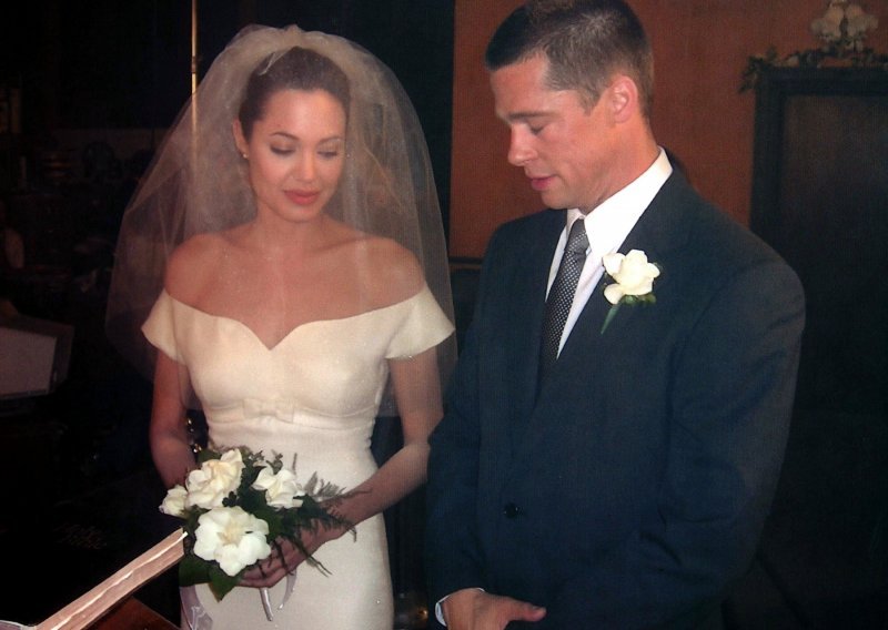 Brad Pitt forsirao je vjenčanje, a Angelina Jolie je nakon trećeg razvoda odlučila da se nikad više neće udavati