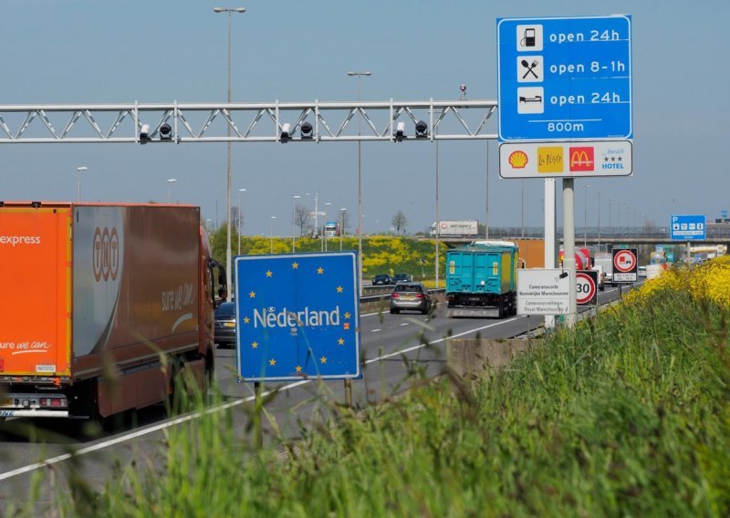 Polovica graničnih policajaca dopusti nekome prijelaz granice bez da prethodno provjeri njegove podatke